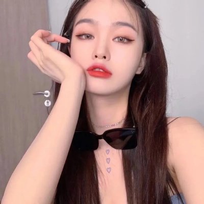 第二个月亮 海报